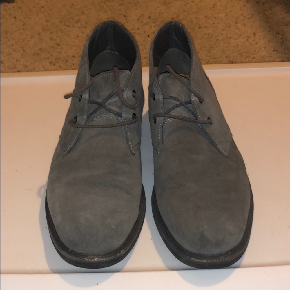 G.H. Bass Gray Suede Mens Chukka Boots, Size 10.5